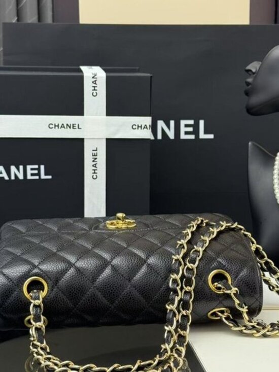 Chanel Classic Cavier Gold Leather Bag - Picture 3 of 8